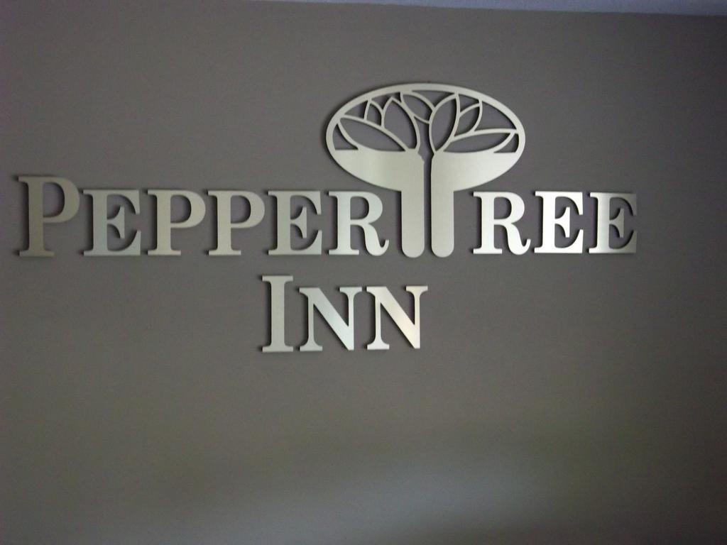 Pepper Tree Inn Beaverton Exterior photo